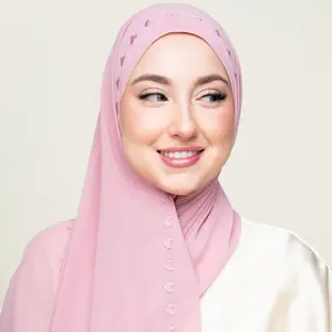 时尚素色柔软重雪纺心形刺绣头巾可爱女孩穆斯林围巾Bawal Tudung