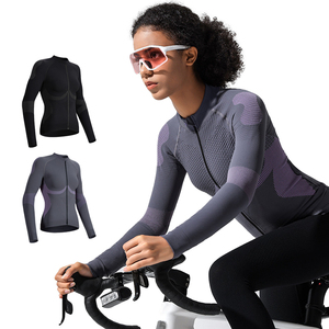Chemise de cyclisme extensible et ajustée pour femmes - Tricot color-block respirant à manches longues pour le cyclisme - Product Image 1