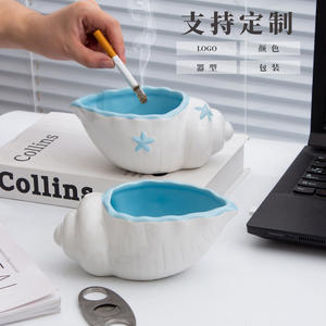 Cendrier en céramique de style nordique sur mesure, design coquillage, couleur bleu-vert, pour la maison, le bureau, cadeau d'affaires - Product Image 1