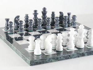 Plateau de jeu d'échecs de luxe en marbre fait main et au design personnalisé, jeu Moo Peg, ensemble d'échecs en marbre noir et blanc de 16 pouces - Product Image 6