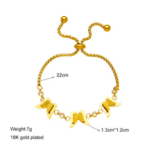สร้อยข้อมือสแตนเลสชุบทอง18K ปรับได้รูปผีเสื้อสำหรับผู้หญิง | ดีไซน์3D ทันสมัยเครื่องประดับไม่ซีดจาง - Product Image 5