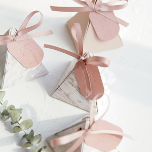 CSMD China Suppliers European Style Cheap Wedding Favors Door Gift Fancy Empty <strong>Marble</strong> Pyramid Sweets Souvenirs Box for <strong>Chocolate</strong> - Product Image 1