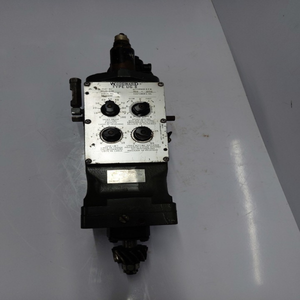 Régulateur Ug-8 P/N 8520-498, 850-1650 tr/min, 24 V CA / Programmation PLC non définie pour Ug-8 P/N 8520-498, 850-1650 tr/min, 24 V CA - Product Image 1