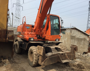Excavatrice d'occasion Doosan DX210W avec pièces de qualité pour pelleteuses à roues manuelles de 20 tonnes - Product Image 4
