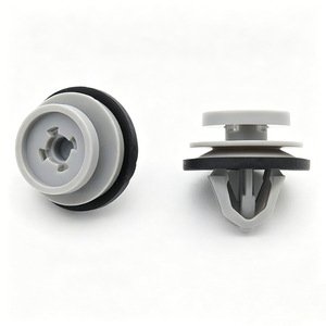 Clip de nailon para faldón lateral de puerta Land Rover 12.4x18x16.8mm, pieza de repuesto para Range Rover Evoque Defender - Product Image 4