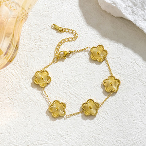 Commercio all'ingrosso della fabbrica di moda transfrontaliera buddhismo simbolo delle donne oro 18K cinque foglie collana di <span class=keywords><strong>fiori</strong></span> di moda ciondolo collane - Product Image 6