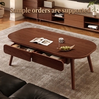 Table basse moderne avec rangement, compartiments cachés et étagères ouvertes pour l'organisation et la présentation dans le salon