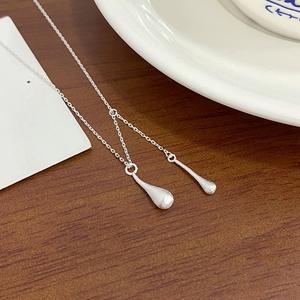 Collier pendentif en argent pur S925 avec chapeau de Noël brossé, design unique haut de gamme, perle étoile, chaîne de clavicule - Product Image 1