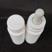 Bouteilles en plastique de 96mm avec logo personnalisé couvercles de bouchon compte-gouttes de pipette graduée blanche noire et fermetures de bouteilles pour accessoire de pipette à huile