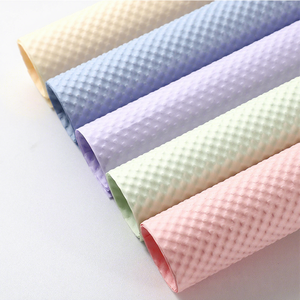 Papel de Regalo Coreano con Arte en Relieve 3D, Impermeable, con Diseño Floral Cóncavo y Convexo - Product Image 1