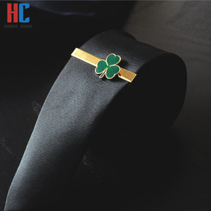 Pinza de corbata de metal esmaltado con diseño de trébol de San Patricio, personalizada de fábrica con 20 años de experiencia - Product Image 6