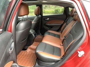 Auto Usate <span class=keywords><strong>Fiat</strong></span> Viaggio <span class=keywords><strong>Berlina</strong></span> Guida a Sinistra Automatica Trazione Anteriore 1.4T Basso Chilometraggio Senza Incidenti Esportazione All'Ingrosso 2013 2014 2015 - Product Image 5