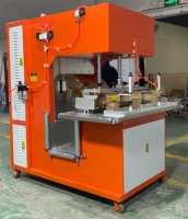 Nouvelle machine de soudage à haute fréquence pour la fabrication de bâches de parking pour créer des auvents de stationnement de voiture durables
