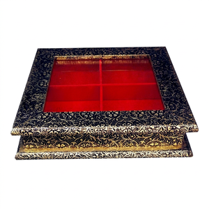 Elegante Caja de Madera Pulida Ecológica con Cuatro Compartimentos y Tapa Transparente para Regalos de Fiesta - Product Image 1