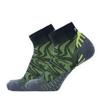 Chaussettes de sport unisexes en coton respirant à prix compétitif, avec coussinets pour la course à pied