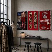 Toile encadrée Trio Gallery motif Bold Leopard Red Boots pour importateurs de décoration intérieure européenne, et pour l'approvisionnement de bars et salons urbains