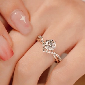 Anillos de Compromiso de Plata de Ley S925 con Moissanita de Corte Redondo de 1 Quilate, Color VVS GRA, Personalizados de Fábrica, para Mujer - Product Image 4