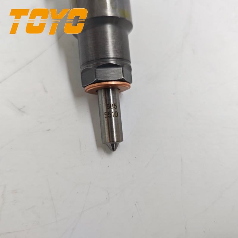 PC200-8 Excavator Fuel Injector Assy 6754113011 6754113010 6754-11-3011 ...