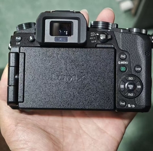 Appareil photo d'occasion <span class=keywords><strong>Lumix</strong></span> <span class=keywords><strong>G7</strong></span> Four Thirds CMOS 16MP 4K avec Wi-Fi intégré - Product Image 2