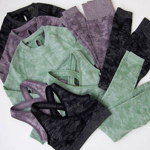 Conjunto de Top y pantalones deportivos, mallas y sujetador - Product Image 1