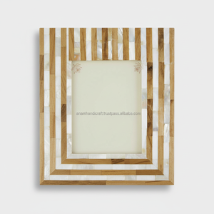 Hecho a mano hermoso hueso de madera resina incrustaciones marco de fotos personalizado troquelado impresión alta calidad de la decoración del hogar India - Product Image 1
