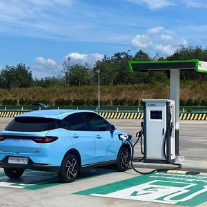 Estación de Carga Rápida para Vehículos Eléctricos de Corriente Continua de 60KW 150KW con Doble Conector, Pantalla Táctil LCD de 7 Pulgadas, RFID, Cable TUV, Cargador Comercial de Montaje en Suelo con Múltiples Estándares - Product Image 2