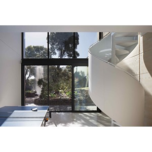 Villa moderna con estructura de acero ligero y diseño de techo plano para uso residencial - Product Image 2