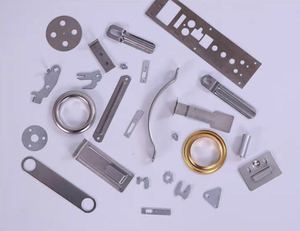Pièces estampées sur mesure, fabrication de tôles en acier inoxydable de haute précision, service de découpe laser, pliage, soudage - Product Image 6