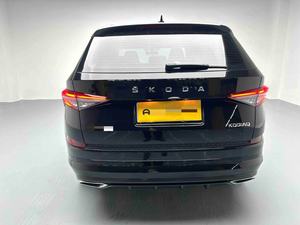 Voiture d'occasion <span class=keywords><strong>2022</strong></span> <span class=keywords><strong>Skoda</strong></span> <span class=keywords><strong>Kodiaq</strong></span> 2.0TSI330 2WD Édition Luxe 7 places - Product Image 4