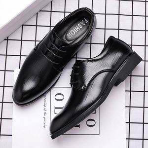 YI Nuove Scarpe Eleganti da Uomo in Pelle - Punta Affusolata, Traspiranti, Moda per Matrimoni e Business Casual - Tendenza 2026 - Product Image 5