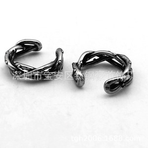 yunnique Retro Black Titanium Steel Thorn Design <b>Cuff</b> <b>Earrings</b> Open Style For Men And Women No Piercing Required - Product Image 4