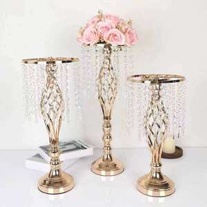 Soporte de flores para decoración de bodas, soporte de flores de hierro forjado con cristales, decoración para centros de mesa, suministros de decoración para fiestas - Product Image 1