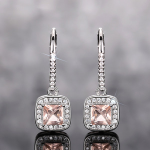 Orecchini Pendenti Geometrici a Cuscino per Donne, Gioielli Eleganti e Moderni di Tendenza - Product Image 1