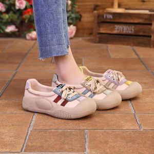 [Ce modèle de chaussures est un succès] Chaussures décontractées pour femmes, légères, souples, tendance, confortables, à enfiler, avec talon bas, pour l'été - Product Image 1