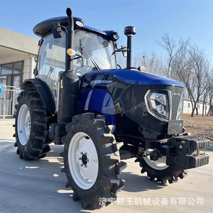 Tractor Lovol 1004 4x4 Diésel, Equipo Agrícola con Transmisión por Engranajes - Product Image 2