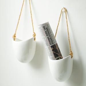Minimalis putih oval keramik dekorasi penanam dinding untuk di dalam ruangan pot tanaman gantung <span class=keywords><strong>3</strong></span> buah dengan tali kulit grosir - Product Image 3