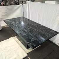 Table à manger de luxe en marbre vert Alpi, plateau rectangulaire épais, base carrée monolithique, mobilier de salle à manger en pierre naturelle