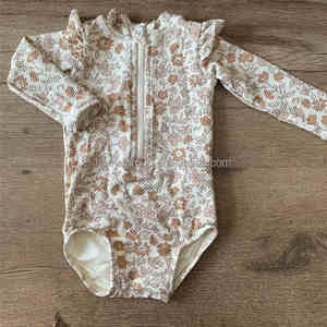 <span class=keywords><strong>Maillot</strong></span> <span class=keywords><strong>de</strong></span> <span class=keywords><strong>bain</strong></span> pour enfants personnalisé Little Floral <span class=keywords><strong>maillot</strong></span> <span class=keywords><strong>de</strong></span> <span class=keywords><strong>bain</strong></span> une pièce imprimé sur toute la surface bébé enfants personnalisé Rashguard <span class=keywords><strong>maillot</strong></span> <span class=keywords><strong>de</strong></span> <span class=keywords><strong>bain</strong></span> - Product Image 4