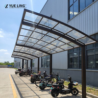 Abri de voiture en aluminium au profil élégant, sur mesure, avec toit en polycarbonate cintré, pour les distributeurs, les parkings commerciaux, résistant au vent
