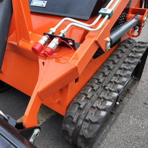 Mini chargeuse compacte avec accessoires en option : chargeuse compacte à chenilles avec broyeur, scie à roche, balayeuse, souffleuse à neige, tarière - Product Image 6