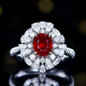 Collection de bijoux de luxe SGARIT, rubis sang de pigeon non chauffé de Tanzanie, bague/pendentif en or 18 carats, diamants naturels. - Product Image 1