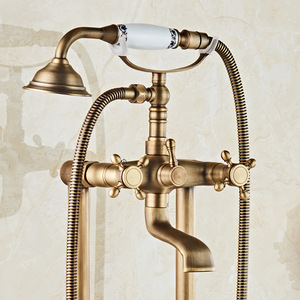 Ensemble de robinets de baignoire en laiton doré noir et antique, seau en bois froid et chaud, pommeau de douche style téléphone - Product Image 2