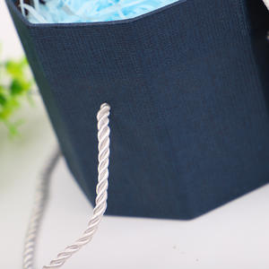 <span class=keywords><strong>Caja</strong></span> <span class=keywords><strong>de</strong></span> regalo con diseño personalizado, cartón Kraft rígido, regalo <span class=keywords><strong>de</strong></span> boda, <span class=keywords><strong>plantilla</strong></span> cilíndrica, <span class=keywords><strong>caja</strong></span> <span class=keywords><strong>de</strong></span> <span class=keywords><strong>corazón</strong></span> - Product Image 6