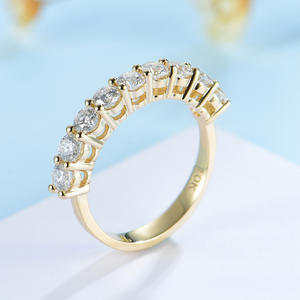 แหวนเพชรคุณภาพสูง 0.9 กะรัต ทรงกลม ประกายระยิบระยับ สำหรับผู้หญิง แหวนหมั้น แหวนแต่งงาน แหวนครบรอบ ดีไซน์สวยหรู วัสดุทอง 14K 10K - Product Image 3