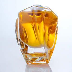 Bouteille de liqueur en verre personnalisée de 750 ml en forme de bijou avec bouchon à vis, fond épais et épaule plate pour rhum, brandy, <span class=keywords><strong>tequila</strong></span> - Product Image 4