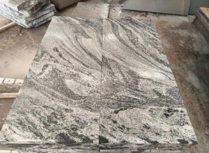 แผ่นหินแกรนิตสีเทาอ่อนขนาดใหญ่ ลายคลื่นทันสมัย หินธรรมชาติ เป็นมิตรกับสิ่งแวดล้อม สำหรับลานบ้าน ขัดเงา ทรายพ่น - Product Image 4
