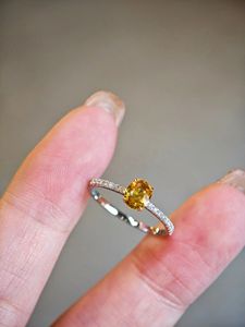 Bague de fiançailles Xinfly en or blanc 18 carats avec saphir jaune ovale naturel - Product Image 4