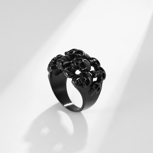 แหวนหัวกะโหลกสไตล์เรโทรพังก์สำหรับผู้ชาย เหล็กสีดำ เครื่องประดับนิ้วชี้ ของขวัญ - Product Image 3