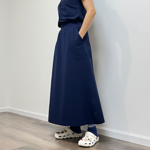 Uniforme d'infirmière modeste personnalisé YH, robe blanche extensible, jupe d'infirmière, nouveau design, coutures colorées, fabricant OEM, uniformes d'<span class=keywords><strong>hôpital</strong></span> - Product Image 3