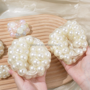 ลูกบอลบีบมือทำรูปองุ่นกรอบๆ พร้อมเม็ดบีดสีขาว ของเล่นเสริมพัฒนาการสำหรับเด็ก บรรเทาความเครียด เม็ดบีดสีขาวมุก สร้างสรรค์ - Product Image 5